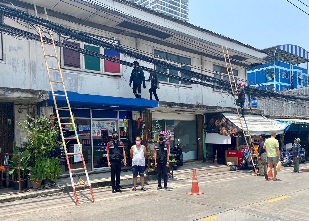 สำนักงาน กสทช. ภาค1 - รับแจ้งกรณีสายสื่อสารตกหล่นกีดขวางทาง ลงพื้นที่ ...