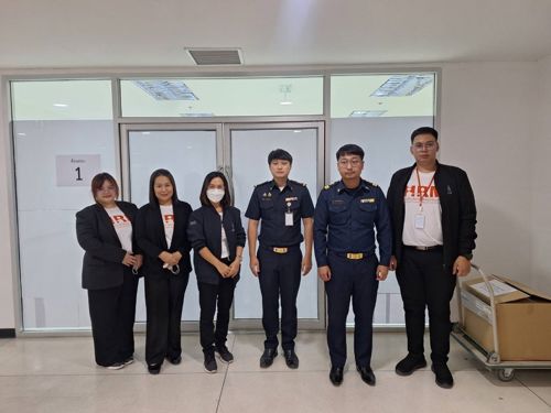 ปฏิบัติหน้าที่ตรวจสอบการใช้งานคลื่นความถี่วิทยุเพื่อเฝ้าระวังป้องกันการทุจริตในการสอบฯ ในการดำเนินการสอบแข่งขันเพื่อบรรจุและแต่งตั้งบุคคลเข้ารับราชการเป็นข้าราชการ