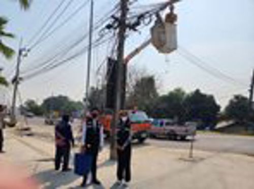 รับแจ้งปัญหาสายสื่อสาร (ไม่ทราบชนิดและบริษัทผู้เป็นเจ้าของ) พาดผ่านโดยมีลักษณะที่ไม่เป็นระเบียบซึ่งอาจเป็นอันตราย จังหวัดปทุมธานี