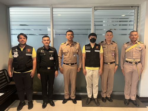 เข้าร่วมการตรวจสอบคลื่นความถี่สำหรับการฝึกซ้อมพิธีสวนสนาม และถวายสัตย์ปฏิญาณตนของทหารรักษาพระองค์ประจำปี 2567 กองบัญชาการกองทัพไทย