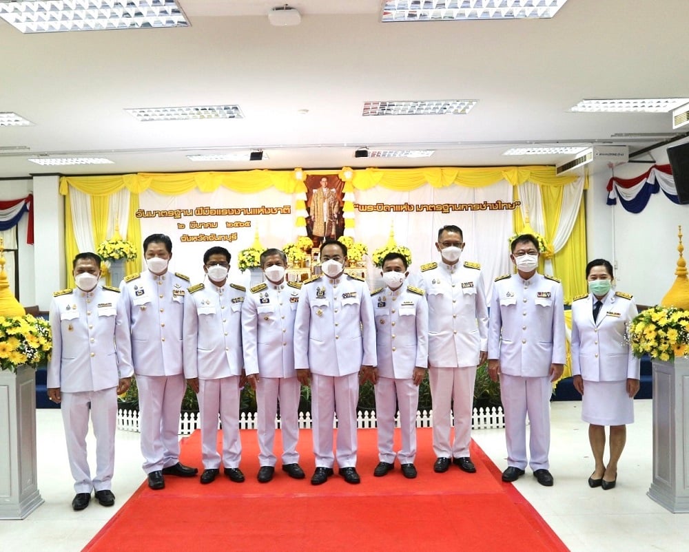 001-(1).jpg 001-(1).jpg