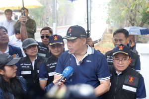 สำนักงาน กสทช. เดินหน้ากวาดล้างลักลอบลากสายสื่อสารเถื่อนข้ามประเทศ “ไตรรัตน์” ลุยพื้นที่อีสาน สั่งการทำ MOU ร่วมกับกรมทางหลวง ตรวจสายสื่อสารลากข้ามสะพานทั่วประเทศ 17 แห่ง