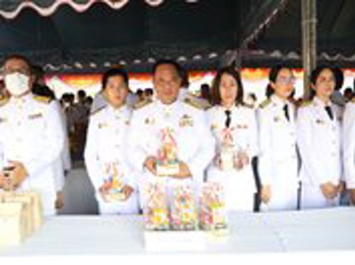 เข้าร่วมพิธีเจริญพระพุทธมนต์และทำบุญตักบาตรถวายพระกุศล เนื่องในโอกาสวันคล้ายวันประสูติ สมเด็จพระเจ้าลูกเธอ เจ้าฟ้าพัชรกิติยาภา นเรนทิราเทพยวดี กรมหลวงราชสาริณีสิริพัชร มหาวัชรราชธิดา จังหวัดราชบุรี