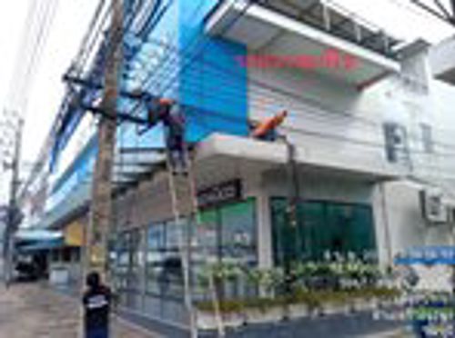 เรื่อง ได้รับแจ้ง Call Center 1200 สายสื่อสารจัดเก็บไม่เป็นระเบียบ จ.ชลบุรี 