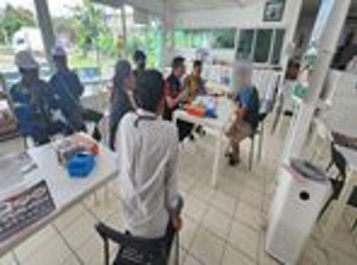 ลงพื้นที่ตรวจสอบข้อเท็จจริงร่วมกับ กฟน. เขตนนทบุรี และผู้รับจ้างจัดระเบียบสายสื่อสาร พร้อมด้วยผู้ร้องเรียน