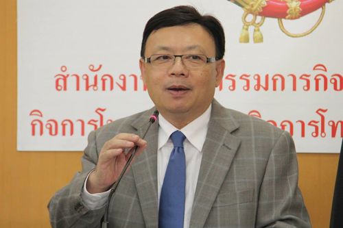 เลขาธิการ กสทช. เผยขณะนี้ (วันที่ 15 ก.ย.57) มี 16 บริษัทผ่านคุณสมบัติเข้าร่วมดำเนินโครงการสนับสนุนประชาชนในการเปลี่ยนผ่านไปสู่การรับชมโทรทัศน์ภาคพื้นดินในระบบดิจิตอล และยืนยันเริ่มแจกคูปองในวันที่ 10 ต.ค. 2557 เร็วกว่ากำหนด