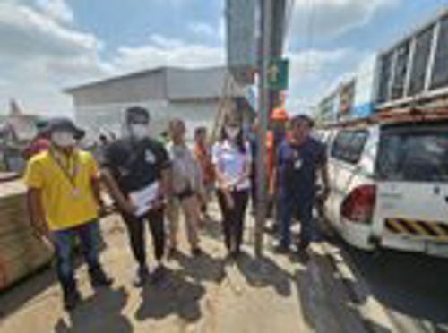 รับแจ้งจาก Call Center 1200 กรณีประสบอุบัติเหตุจากสายสื่อสารที่จัดเก็บไม่เป็นระเบียบ เขตบางเขน กรุงเทพมหานคร