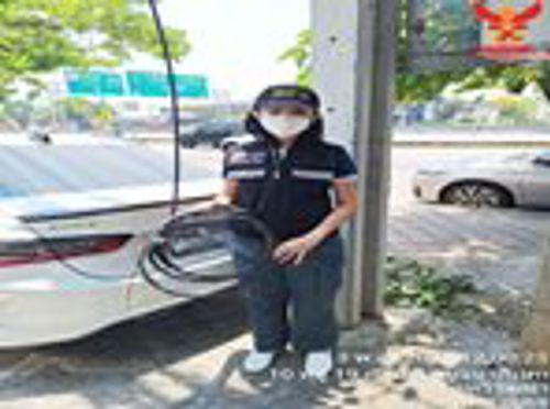 รับแจ้งจาก Call Center 1200 กรณีประสบอุบัติเหตุจากสายสื่อสารที่จัดเก็บไม่เป็นระเบียบ เขตทวีวัฒนา กรุงเทพมหานคร